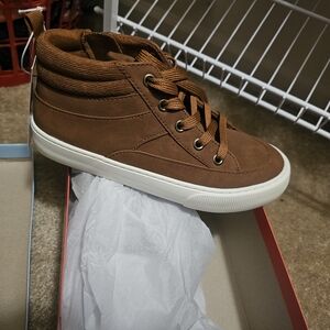 Cat & Jack Boys Brown High-Top Sneakers Boots